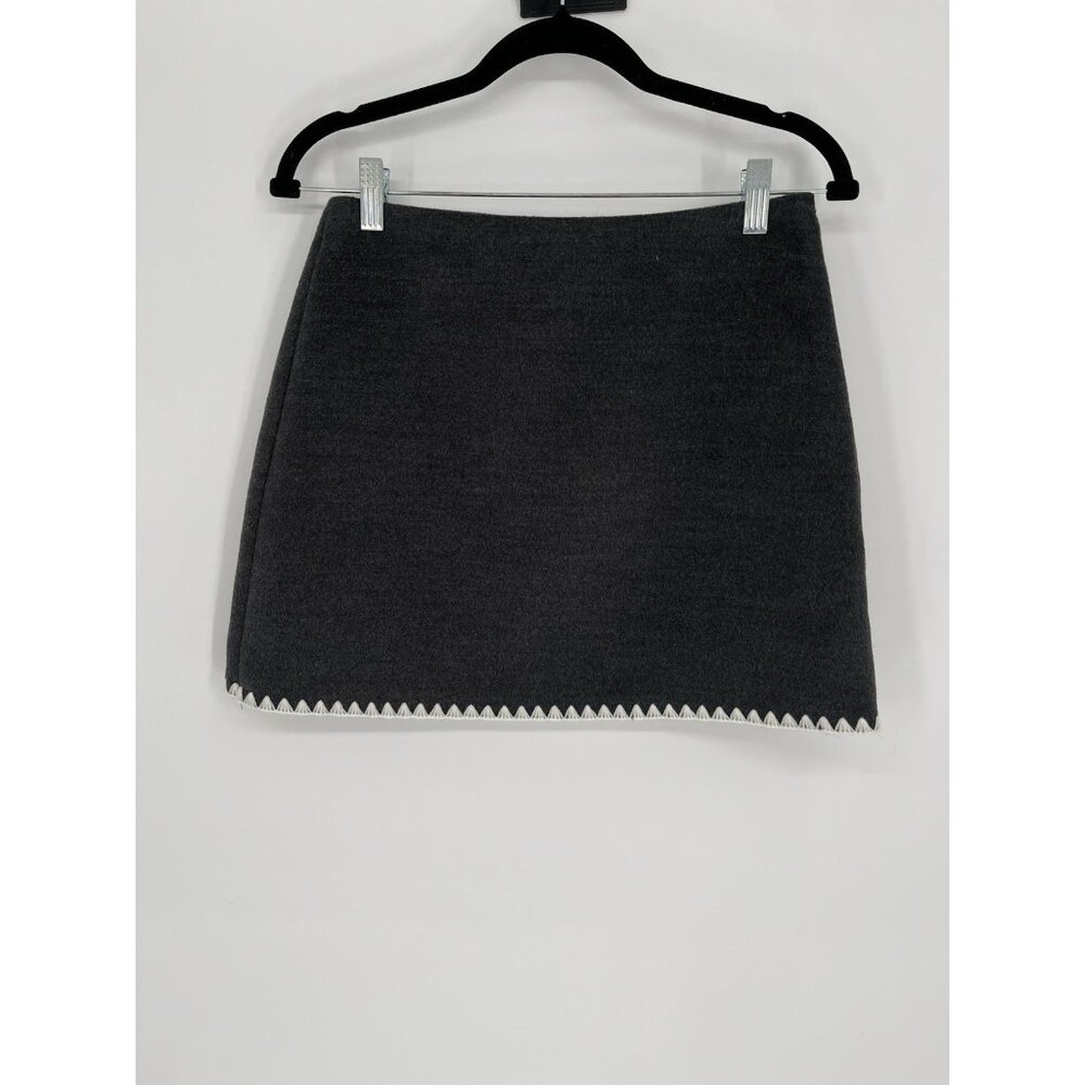 REVOLVE & ANTHROPOLOGIE lovers COMMENSE gray felt mini skirt white trim M
